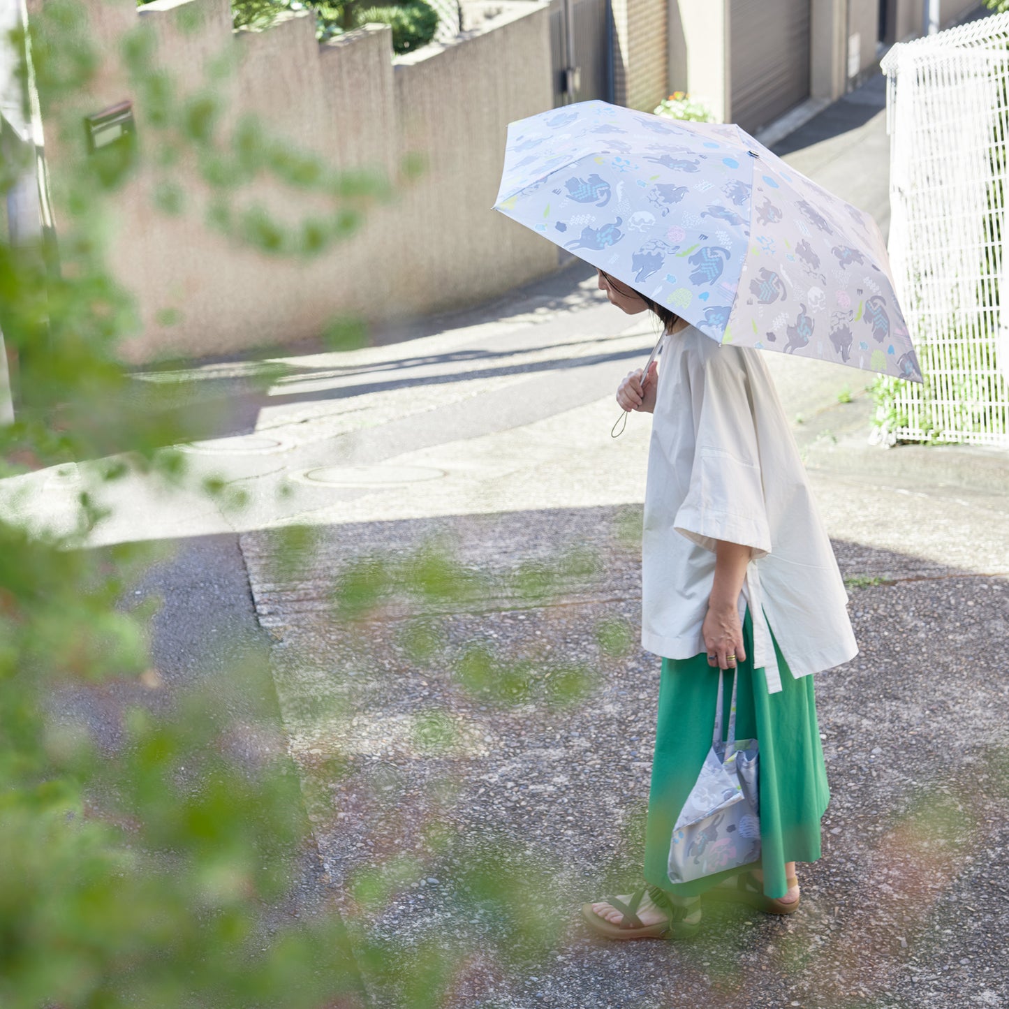 軽くて高性能 晴雨兼用 折りたたみ傘 kissa/ねこ(2色)
