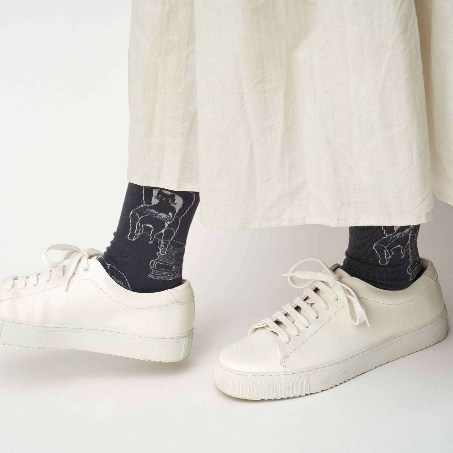 tuoli ja minä／椅子とわたし　クルー丈ソックス（3色）