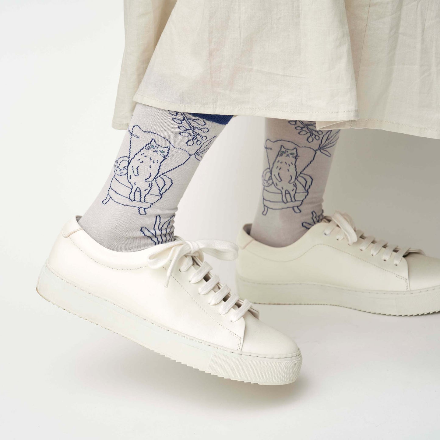 tuoli ja minä／椅子とわたし　クルー丈ソックス（3色）