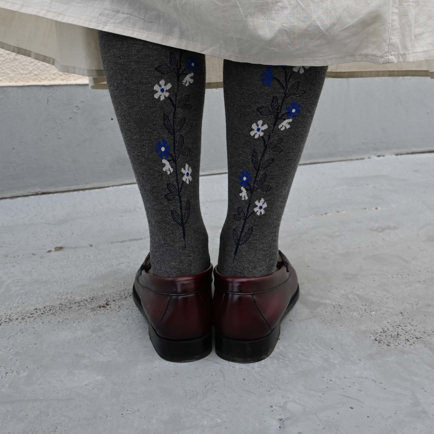 【2025新作】野に咲く花　タイツ（2色）