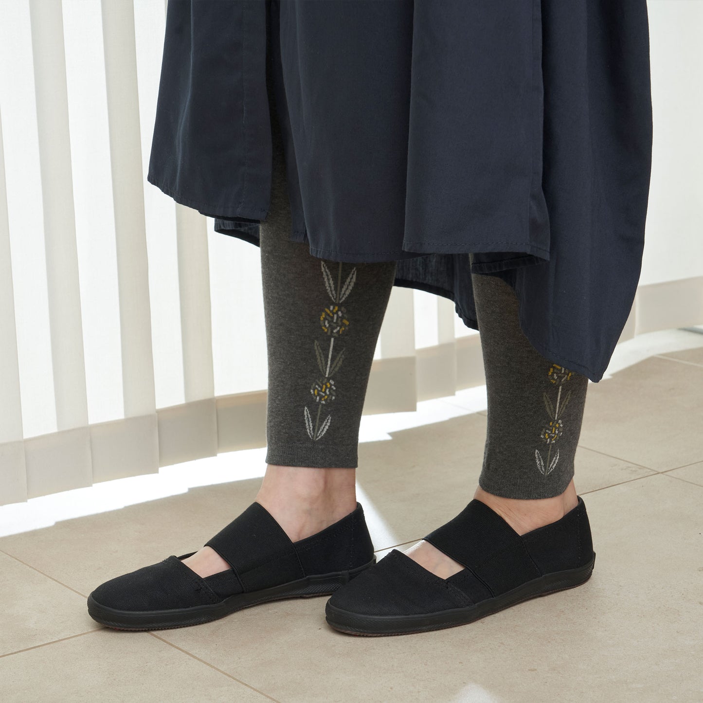 voikukka / たんぽぽ レギンス（2色）