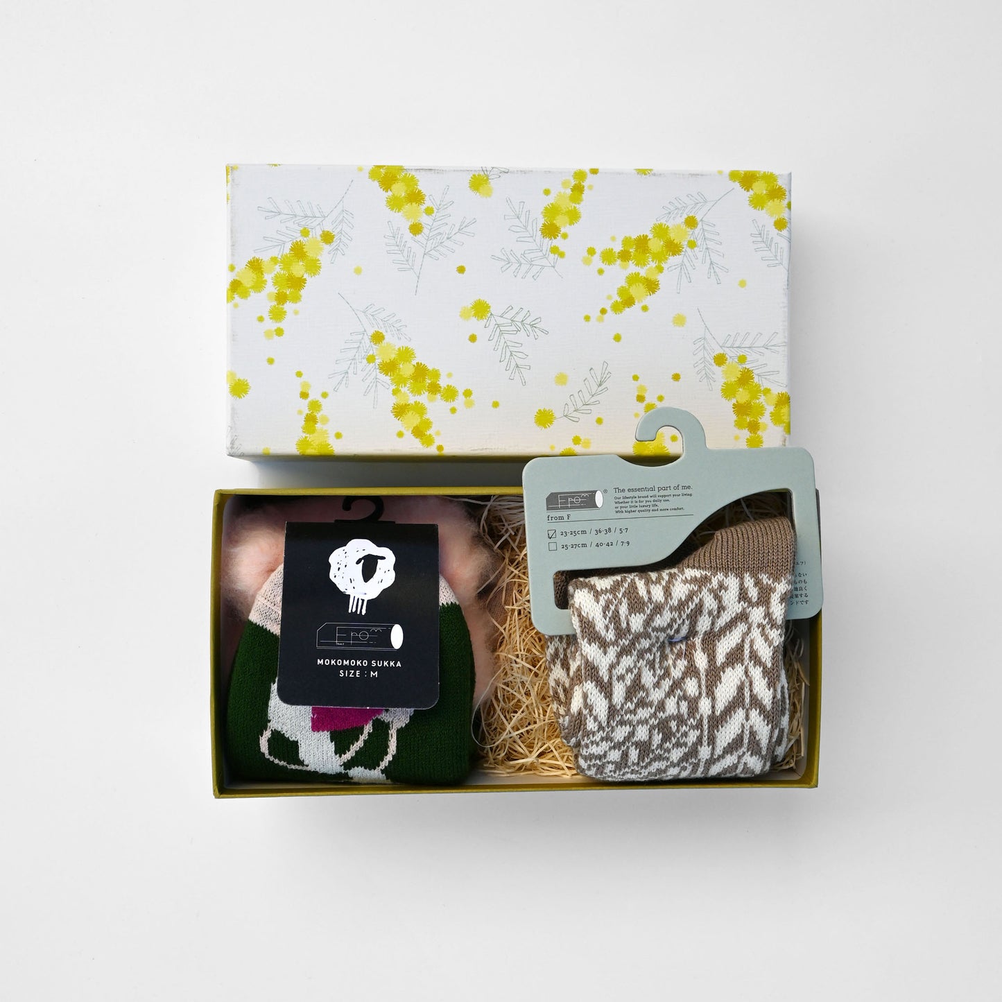 【GIFT SET】もこもこソックス〈マッシュルーム〉／クルー丈ソックス〈草原〉各1足｜BOX入